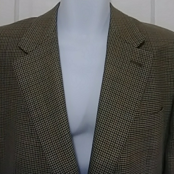 Lauren - Picture 2 of 4